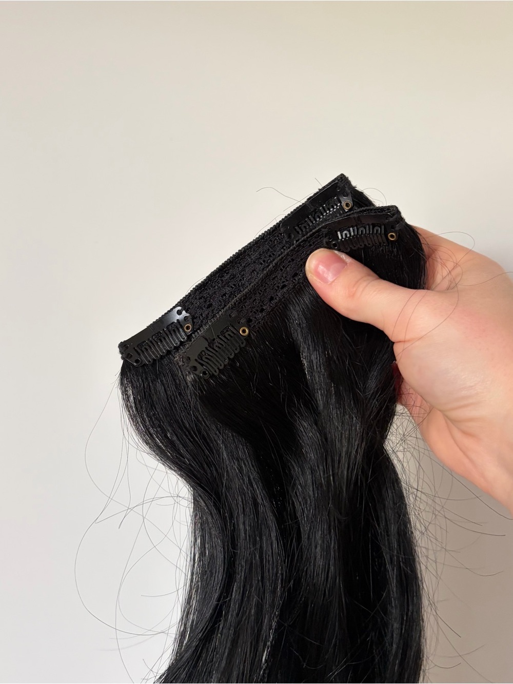 Luxy Hair 20” Jet Black Halo Hair Extensions - Picture 7 of 7